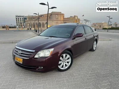 Toyota Avalon XLS 3