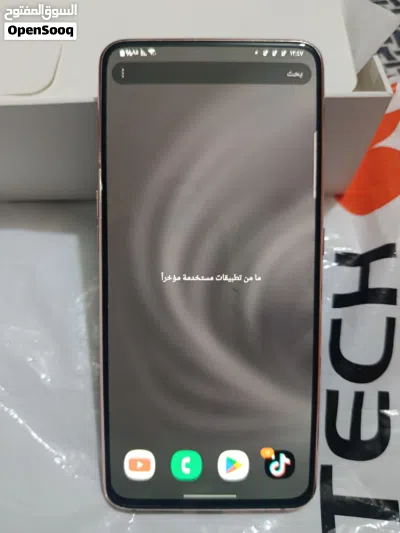 Samsung A80 شاشه سوبر اموليد بدون نواتش رام 8 مساحة 128 يوجد شرخ بسيط في الشاشه غير مؤثر ع الجهاز 3