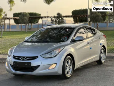 Hyundai Elantra Standard 3