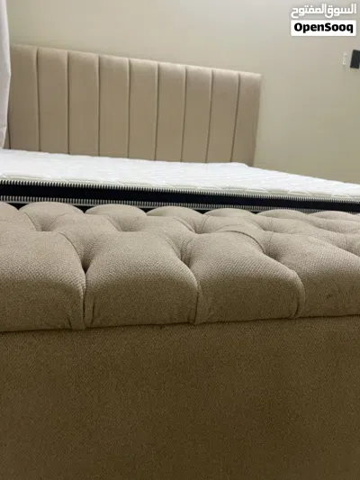 سرير مع دوشق فندقي بطبقة راحه 3
