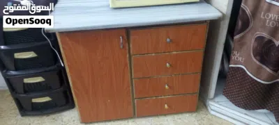 صوبه غاز بحاله الوكاله ورخامه مع خزائن متحرك للبيع بحاله جيد جدا 4