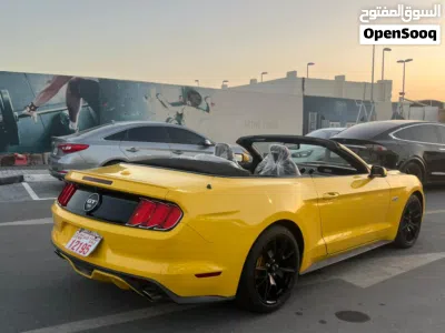 Ford Mustang GT 4