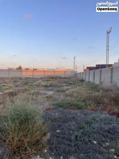 قطعة أرض للبيع في طريق النقل الثقيل 2