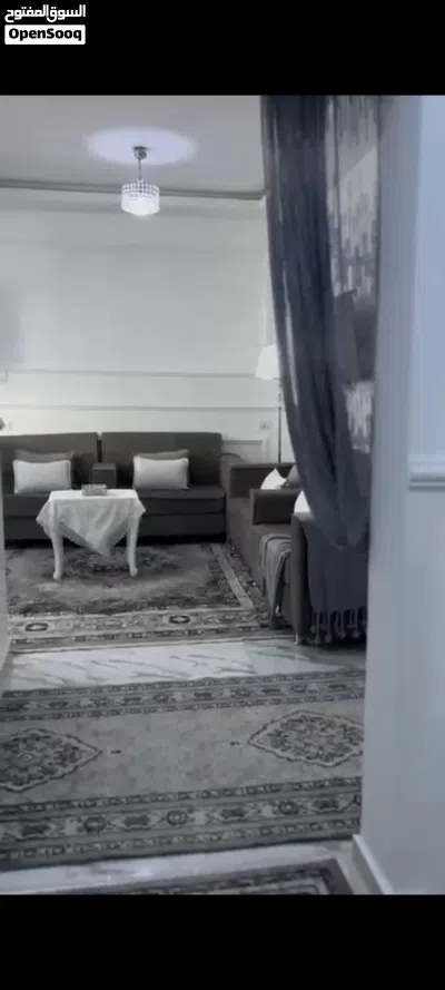 شقه مميزه للبيع طريق المطار % موقع ممتاز 3