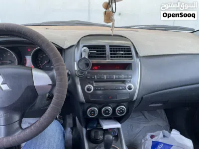 ميتسوبيشي ASX Standard 4