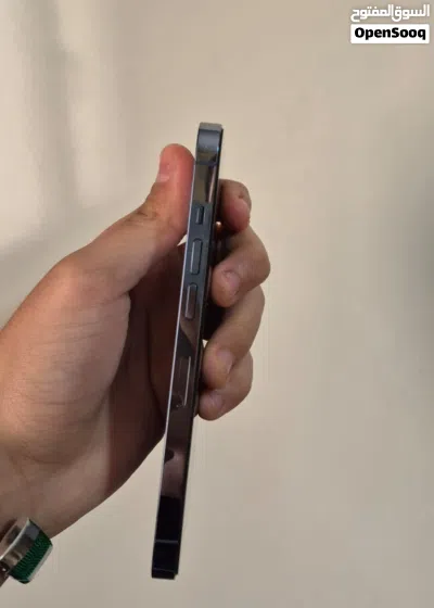 ايفون 13 برو نضيف مفيشي ولا عيب 3