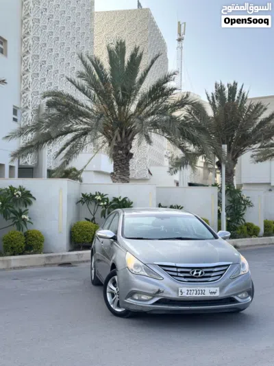 Hyundai Sonata Standard 2