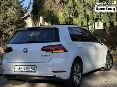 فولكسفاغن جولف E-Golf 4