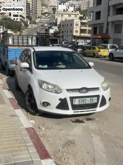 فورد فوكس Standard 4