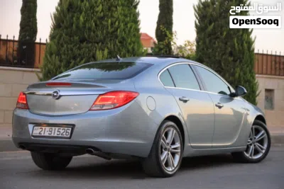 Opel Insignia Elegance 2