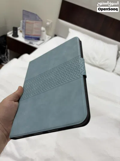 iPad 10.9 10th Generation WiFi 64gb 2