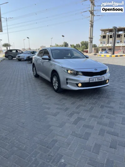كيا K5 Standard 3