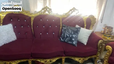 طقم كنب بحالة الوكالة ولا نقره 3