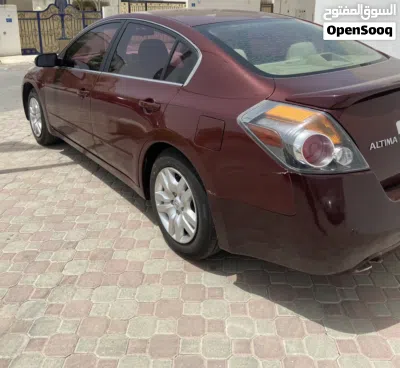 Nissan Altima S 4