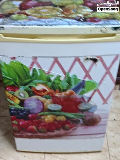 موجود فريزر 4 رفوف موفر للطاقة A++ للبيع بسعر طري جدا سبب البيع:اشتريت أكبر منه 2