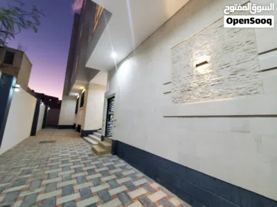 عمارة فاخرة للبيع بسعر مناسب في أرقى أحياء صنعاء بيت بوس المثلث الذهبي أربعة أدوار وبدروم وعمل متتاز 2