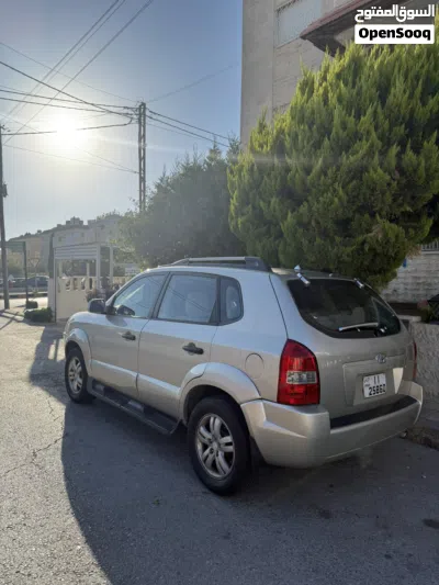 Hyundai Tucson GLS 4