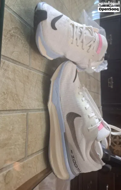 NIKE ZOOM-X INVINCIBLE RUN 03 2