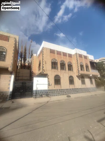 فله للايجار في جوله المصباحي جهه الحي السياسي 8 غرف دورين وحوش سيارتين الايجار 350 الف نشاط تجاري سك 2