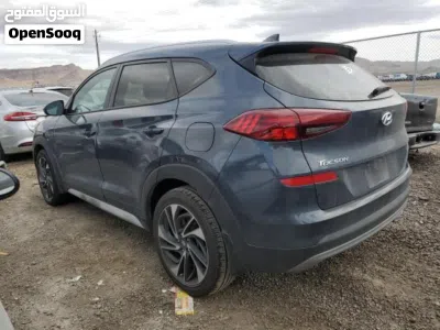 Hyundai Tucson SEL 3
