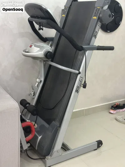 للبيع جهاز مشي 2