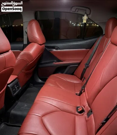 Toyota Camry SE 3
