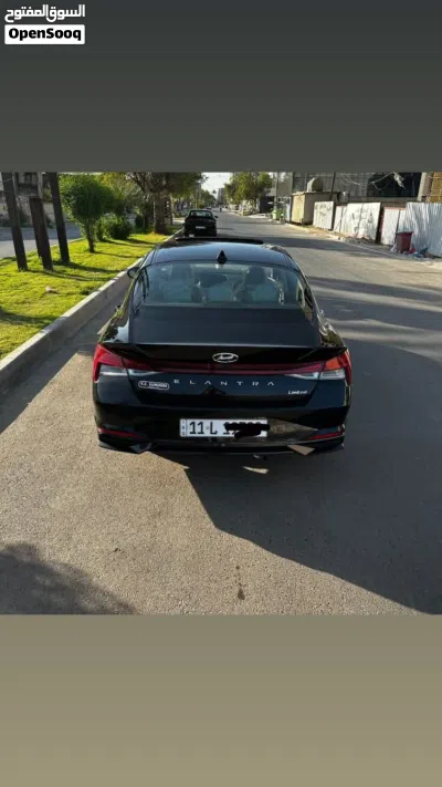 Hyundai Elantra Limited 2