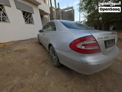 Mercedes Benz CLK-Class CLK 200 2