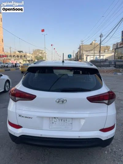 Hyundai Tucson GL 4