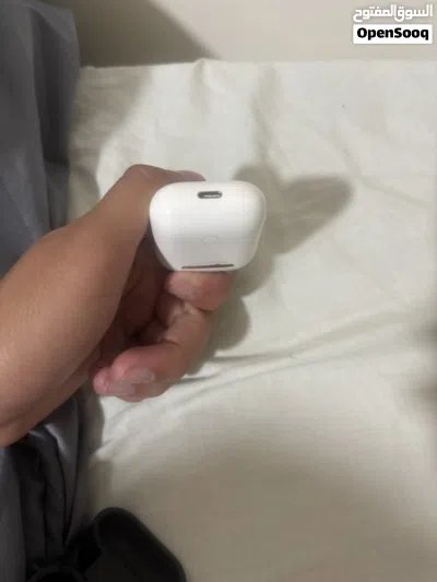 airpods 2 really good condition barley used 3