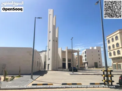فرصه حقيقيه لقطعتين سكني تجاري بمنطقة عمرانية متطورة للغاية في العاليه 2