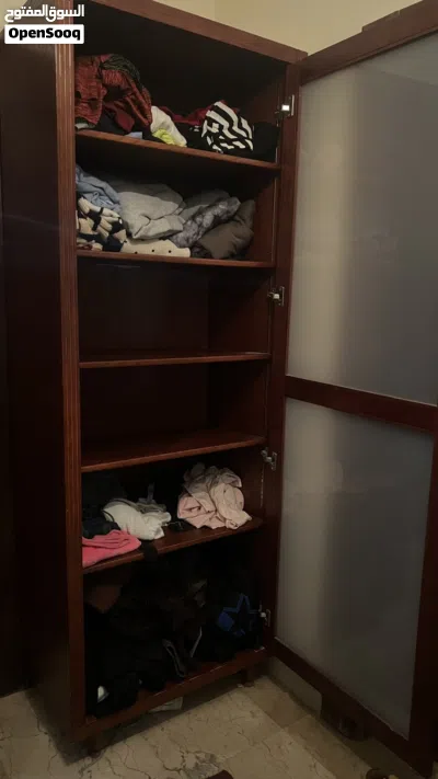 Wood closet خزانة خشب 2