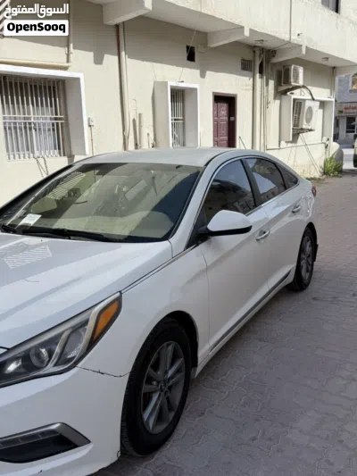 Hyundai Sonata SE 4