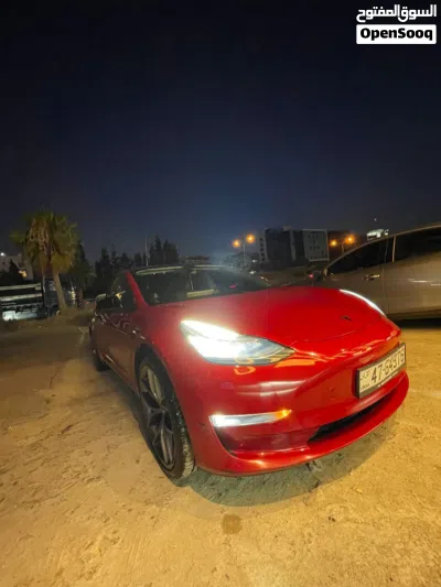 Tesla Model 3 Performance 3
