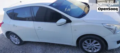 Nissan Tiida 3