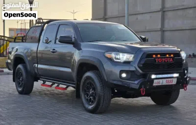 Toyota Tacoma Limited 2