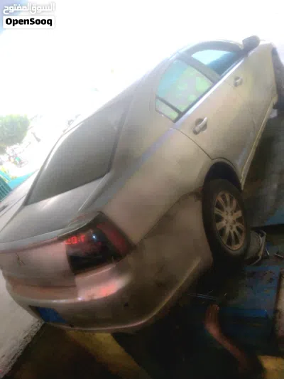 ميتسوبيشي جالنت Standard 3