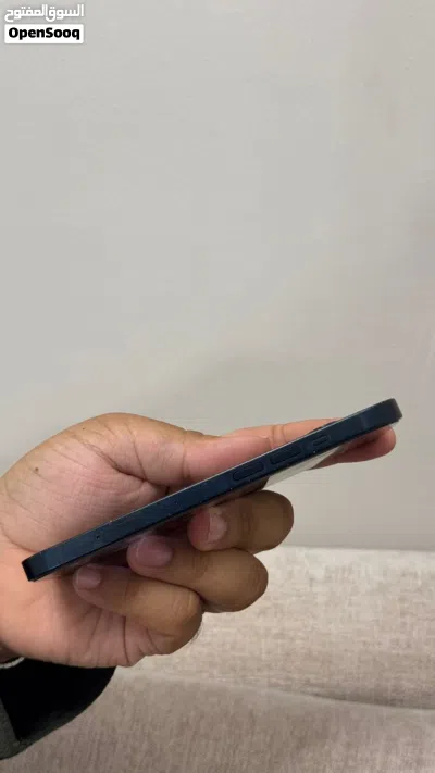 ايفون 14 128جيبي 4