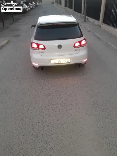 Volkswagen Golf Standard 2