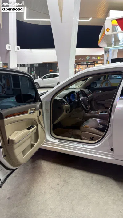 كرايسلر 300 300S v8 2