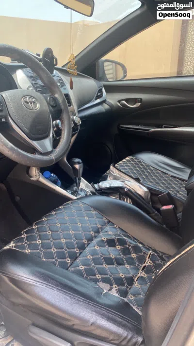 Toyota Yaris S 2
