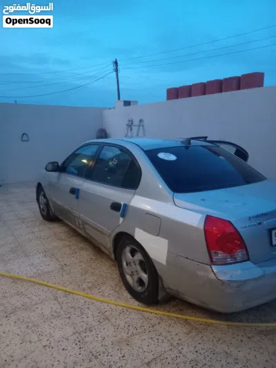 Hyundai Avante SE 2