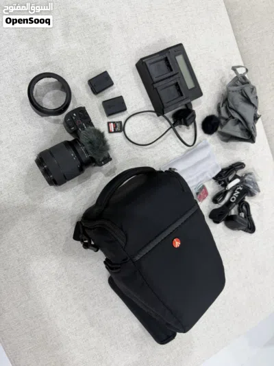 كاميرا Sony ZV-E10 مع عدسة 28-70mm وملحقات كاملة بيعة مستعجلة 2