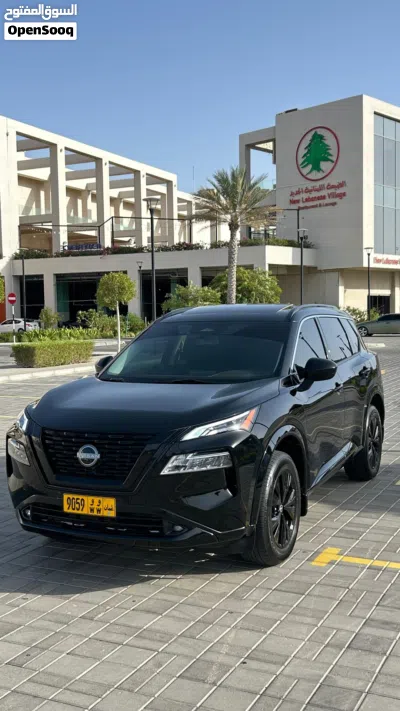 Nissan Rogue Platinum 4