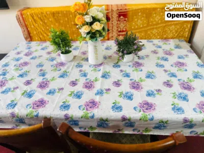 Dining Table with 6 chairs 3