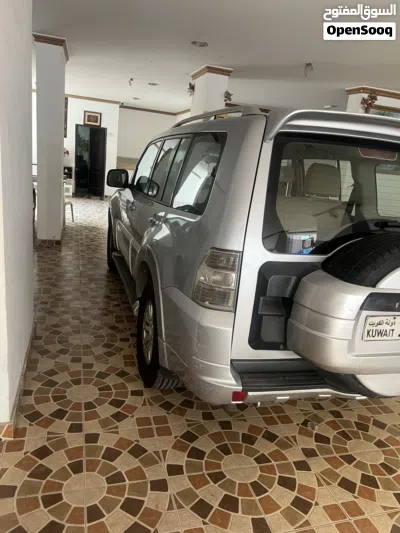 ميتسوبيشي باجيرو GLS 2
