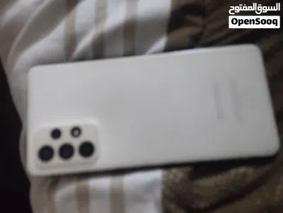 تليفون سامسونج اي 52 s تليفون نظيف ولا في اي شيء ذاكره 256 ورام 8 التليفون مغير له شاشه فقط 2