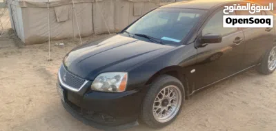 Mitsubishi Galant Standard 2