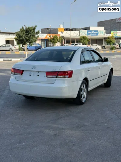 Hyundai Sonata GL 4