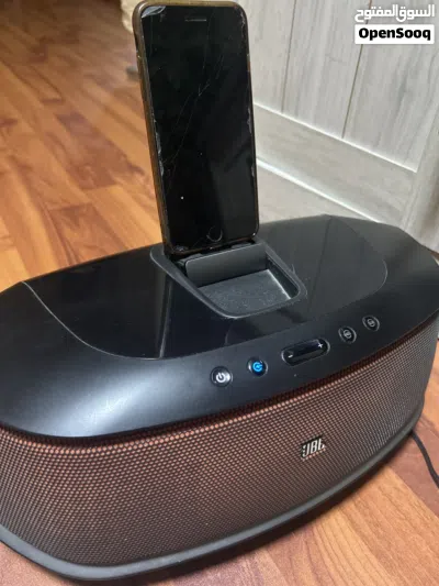 سبيكر صوت بحالة ممتازة جداً ماركة JBL 4